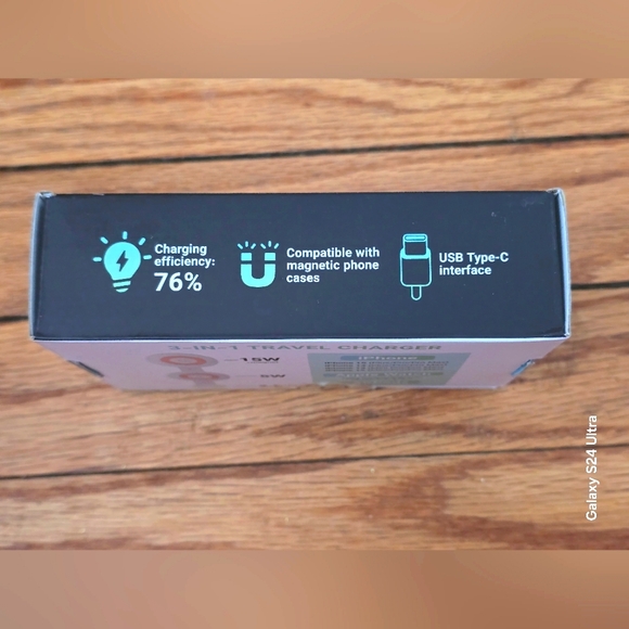 MO4TRAVEL 3 In 1 White Charger - Picture 4 of 5